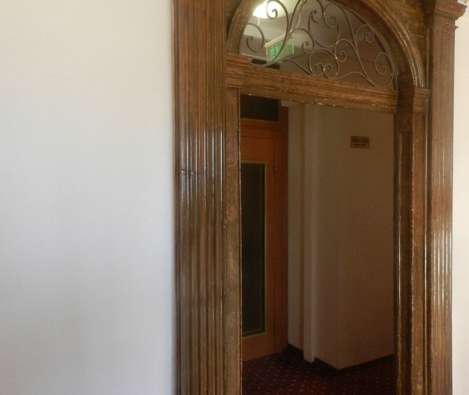 康斯坦缇诺波利斯酒店主图