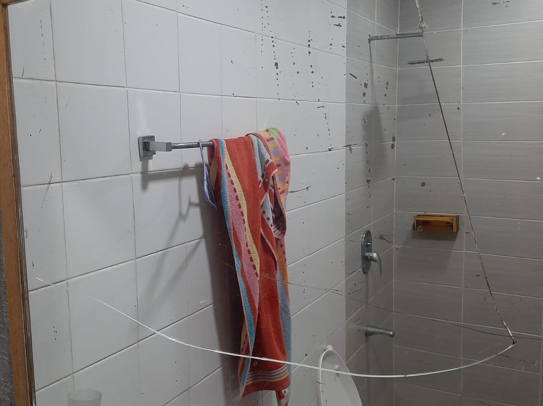 Dhiffushi White Sand Beach Hotel主图