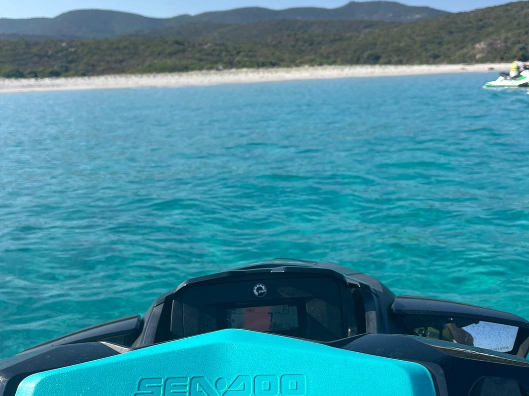 Jet Loc-Ile Rousse必去景点