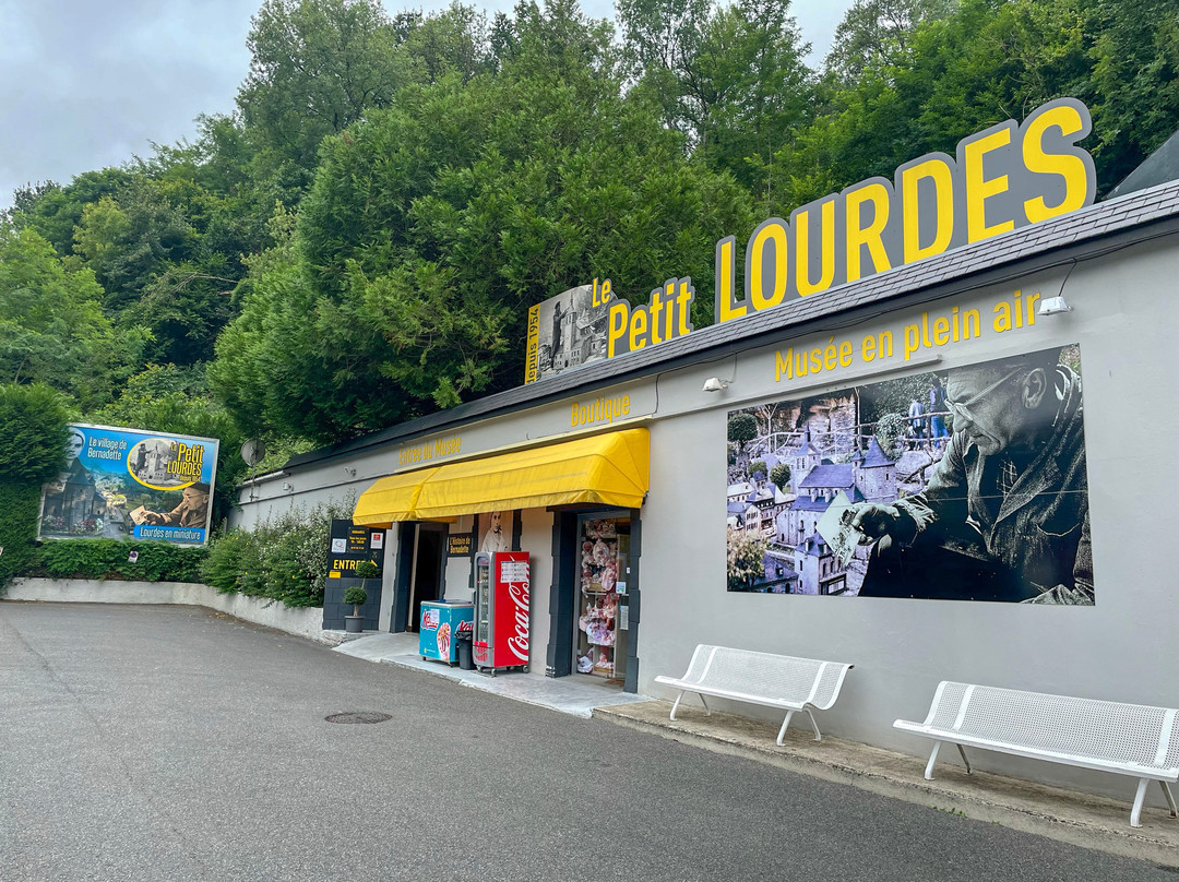 Le Petit Lourdes景点图片