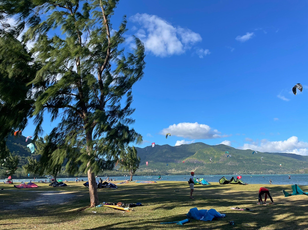 Airswitch Kitesurfing Mauritius-莫纳山必去景点