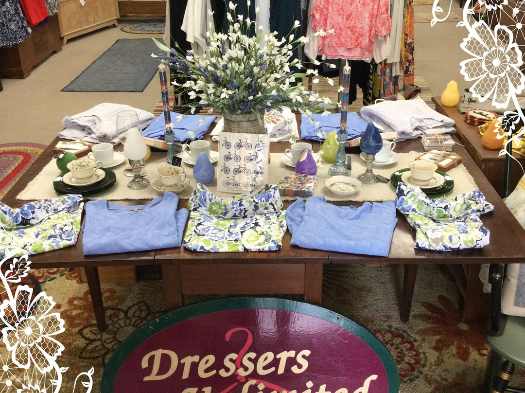 Dressers Unlimited-Plymouth必去景点