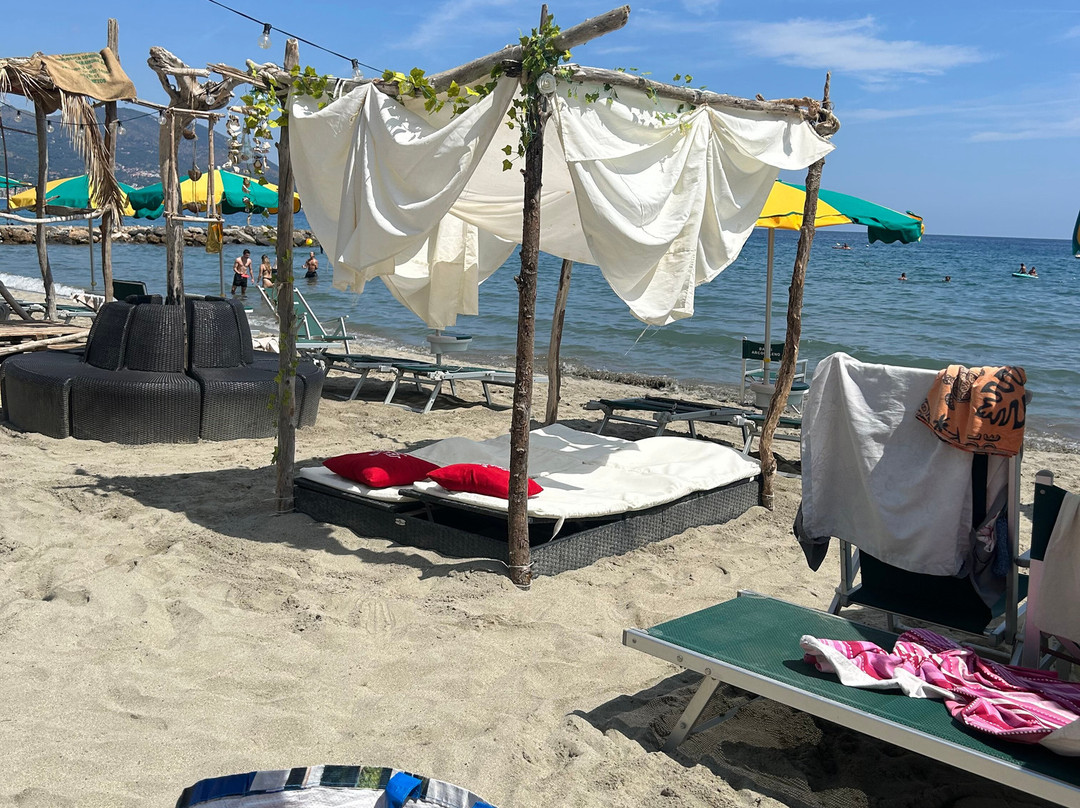 Bagni Arcobaleno-Laigueglia必去景点