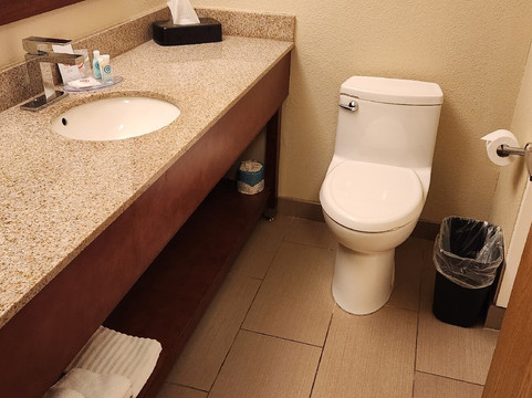 拉波特舒适酒店主图