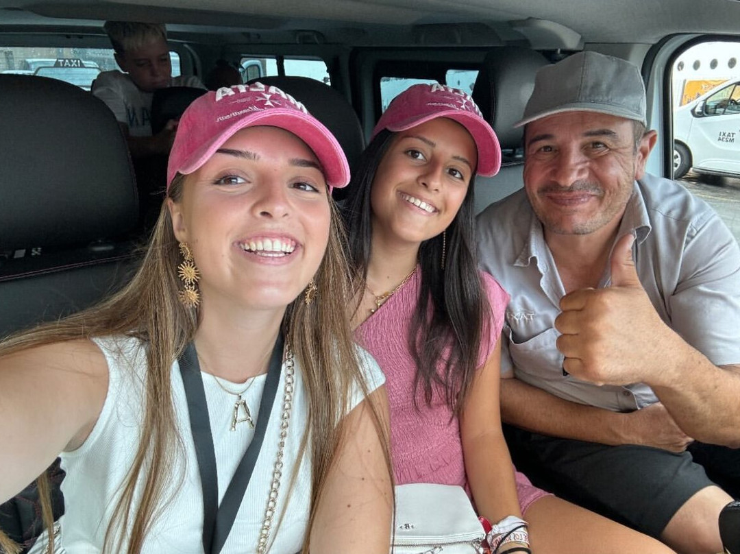 White Taxi Service Malta景点图片