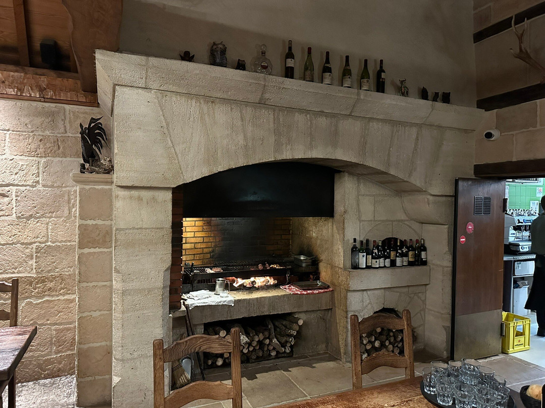 La Flambee Hotel-Restaurant主图