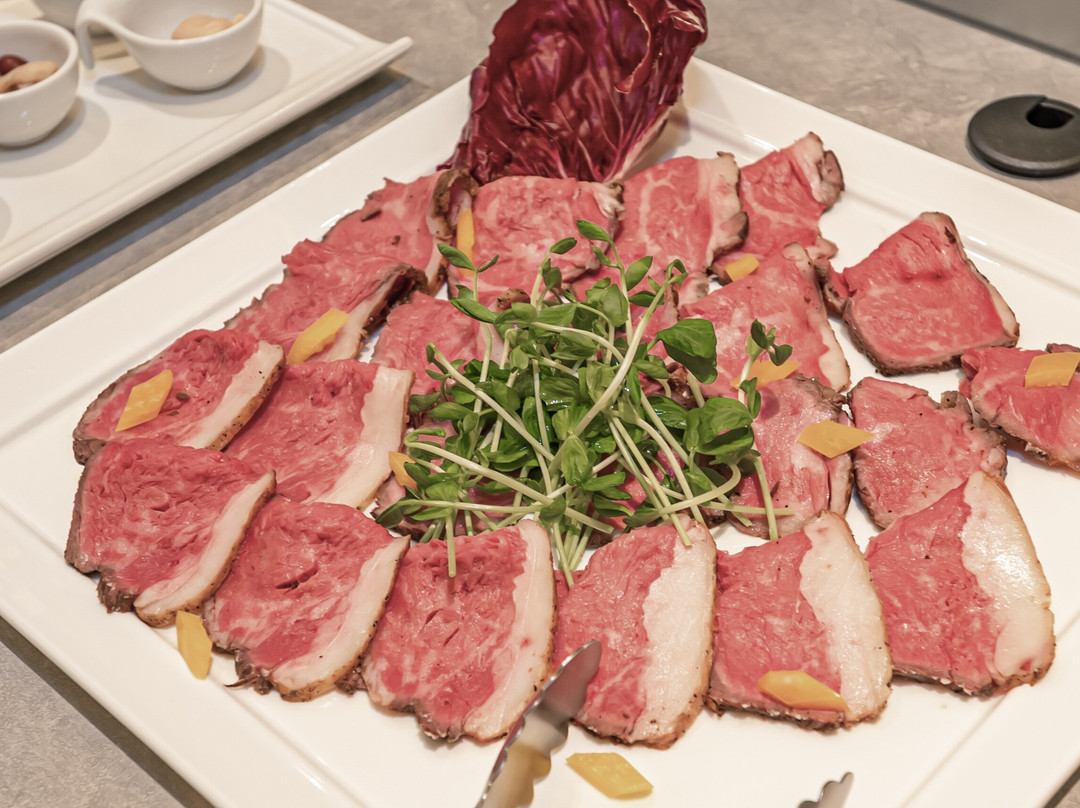 観月苑酒店主图