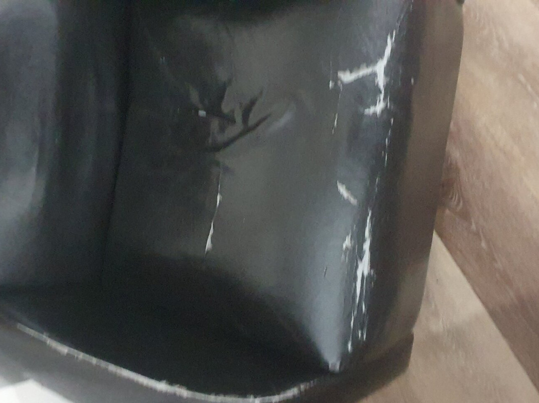 德加迪恩酒店主图