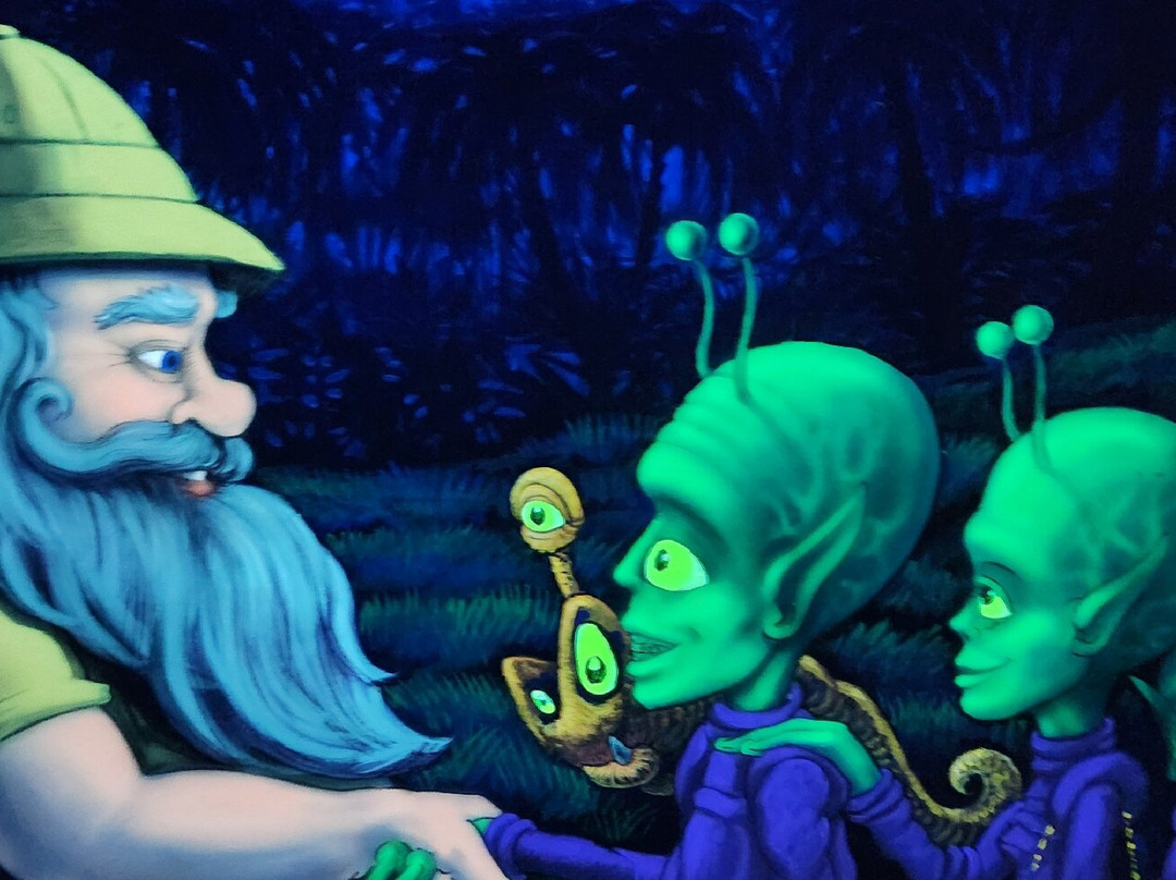 Alien Vacation Mini Golf Attraction-Medina必去景点