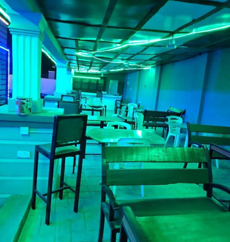 Tm Arena Hotel And Suites Bar景点图片