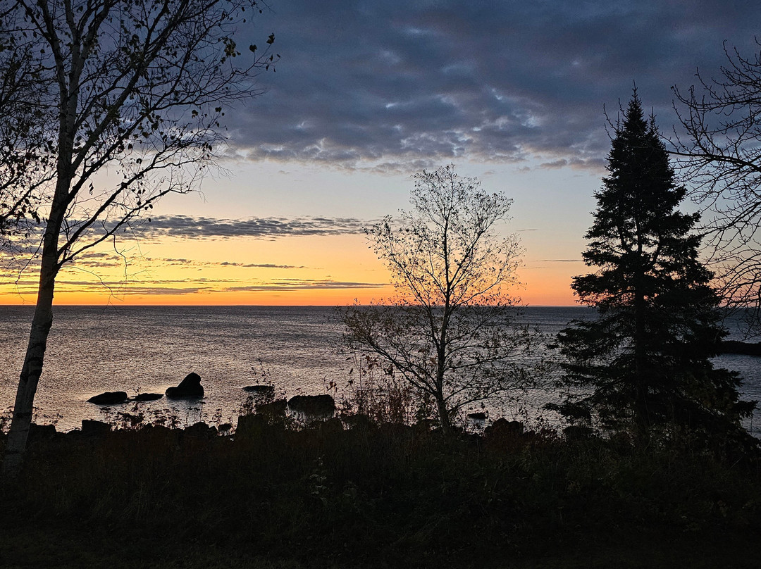 Cove Point Lodge主图