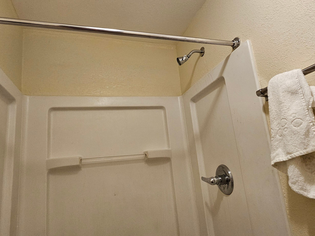 The Hillside Hotel主图