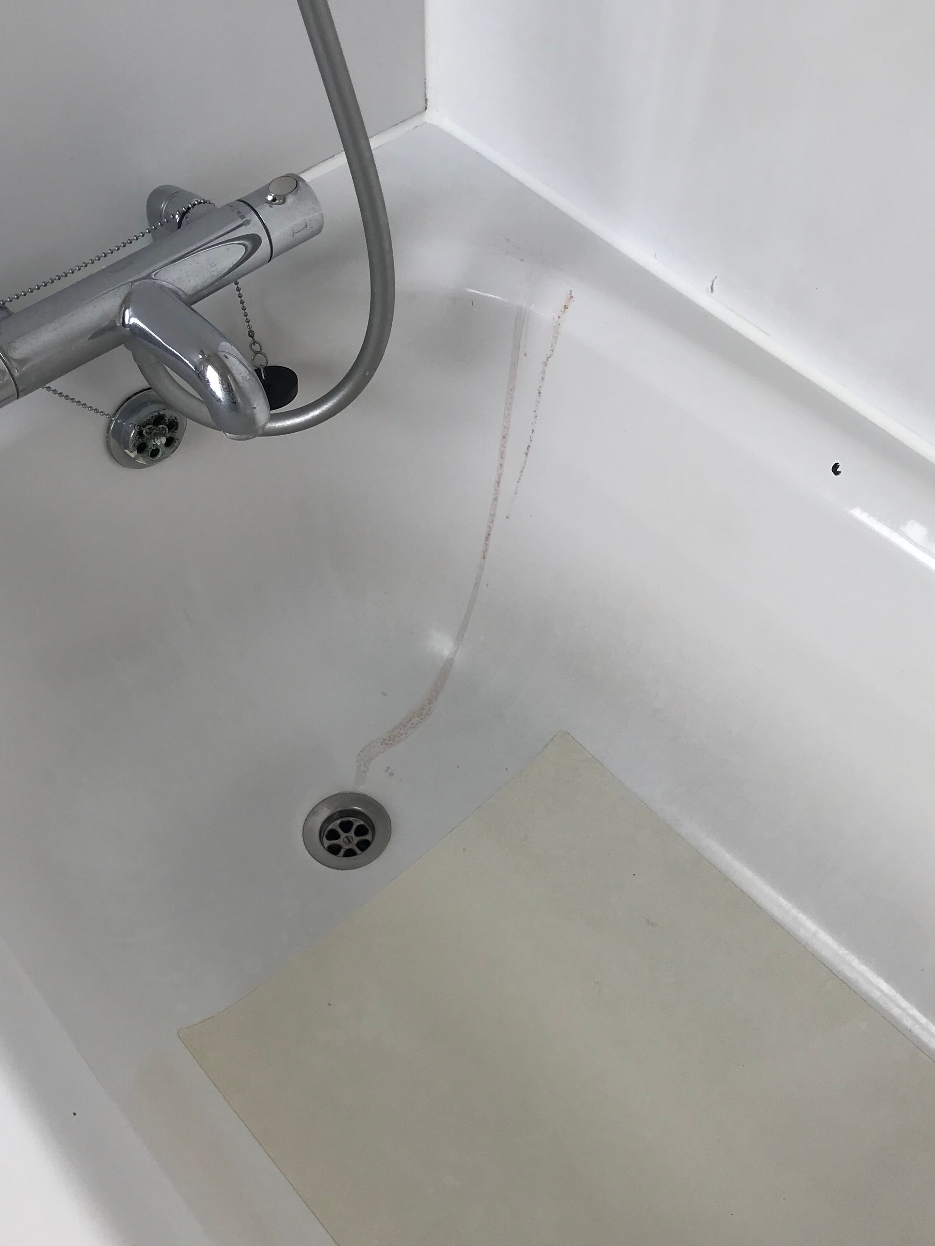 Travelodge Tunbridge Wells-浴室