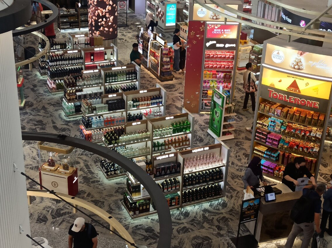 Plaza Premium First (International Departures, Satellite Terminal)-雪邦必去景点