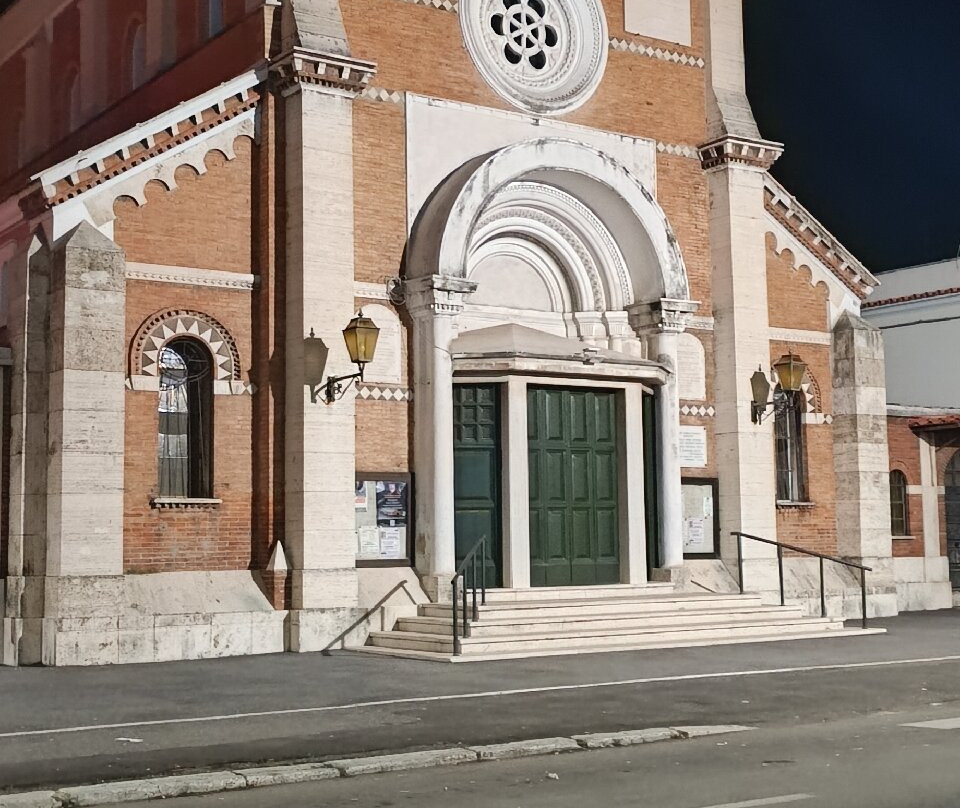 Parrocchia Santa Sinforosa景点图片