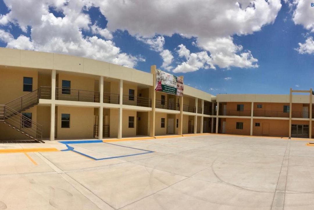 Magnolias Suites Hotel