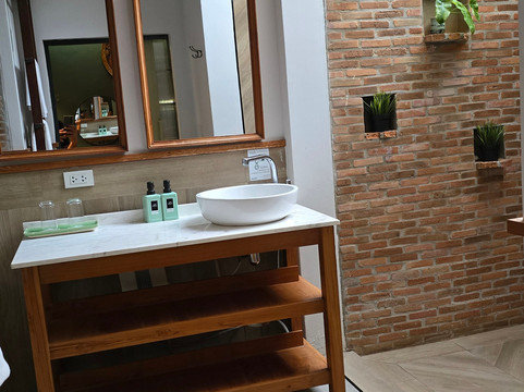 素可泰塔拉布里度假村主图