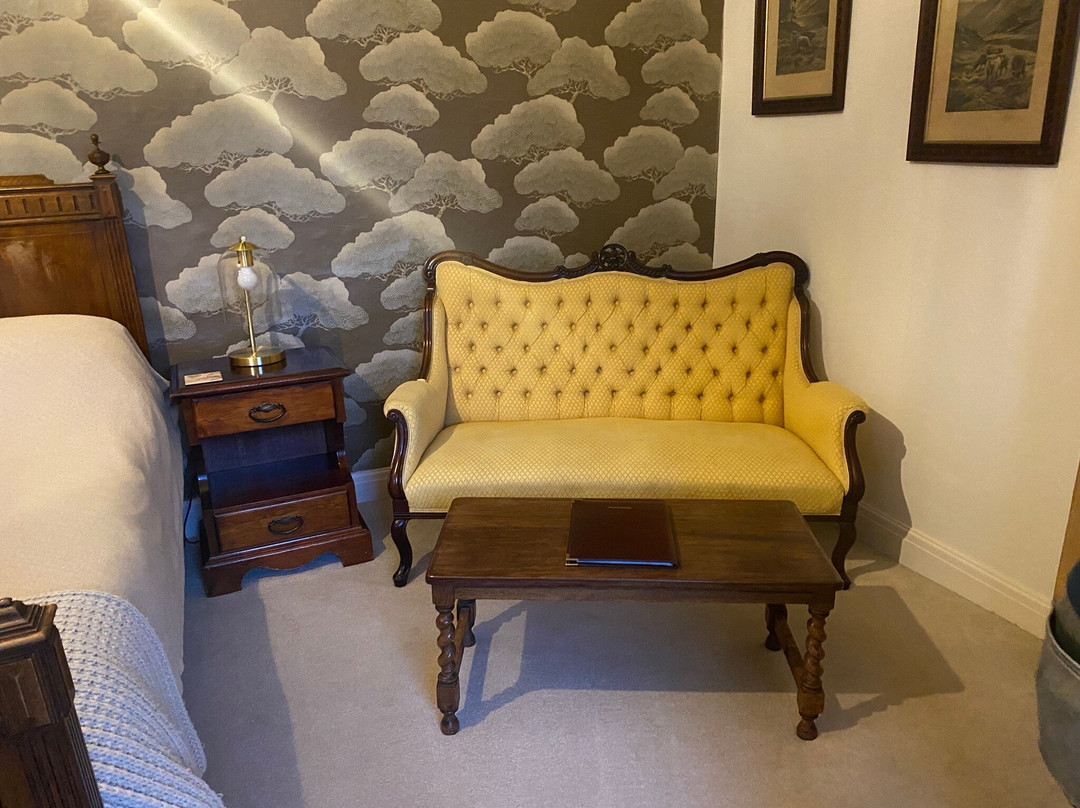 The Old Croft House主图
