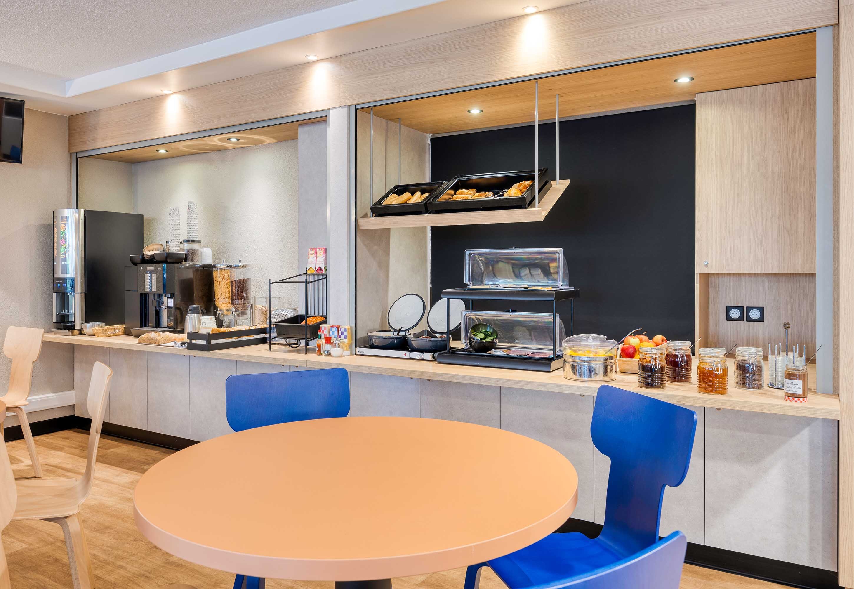 B&b Hotel Liège Rocourt-餐饮