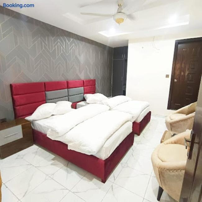 Hotel B R Lounge