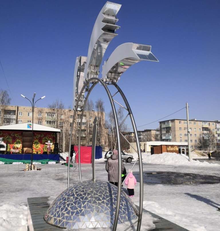 Astronomu Fyodoru Aleksandrovichu Bredikhinu Monument景点图片