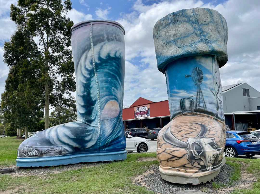 The Big UGG Boots景点图片
