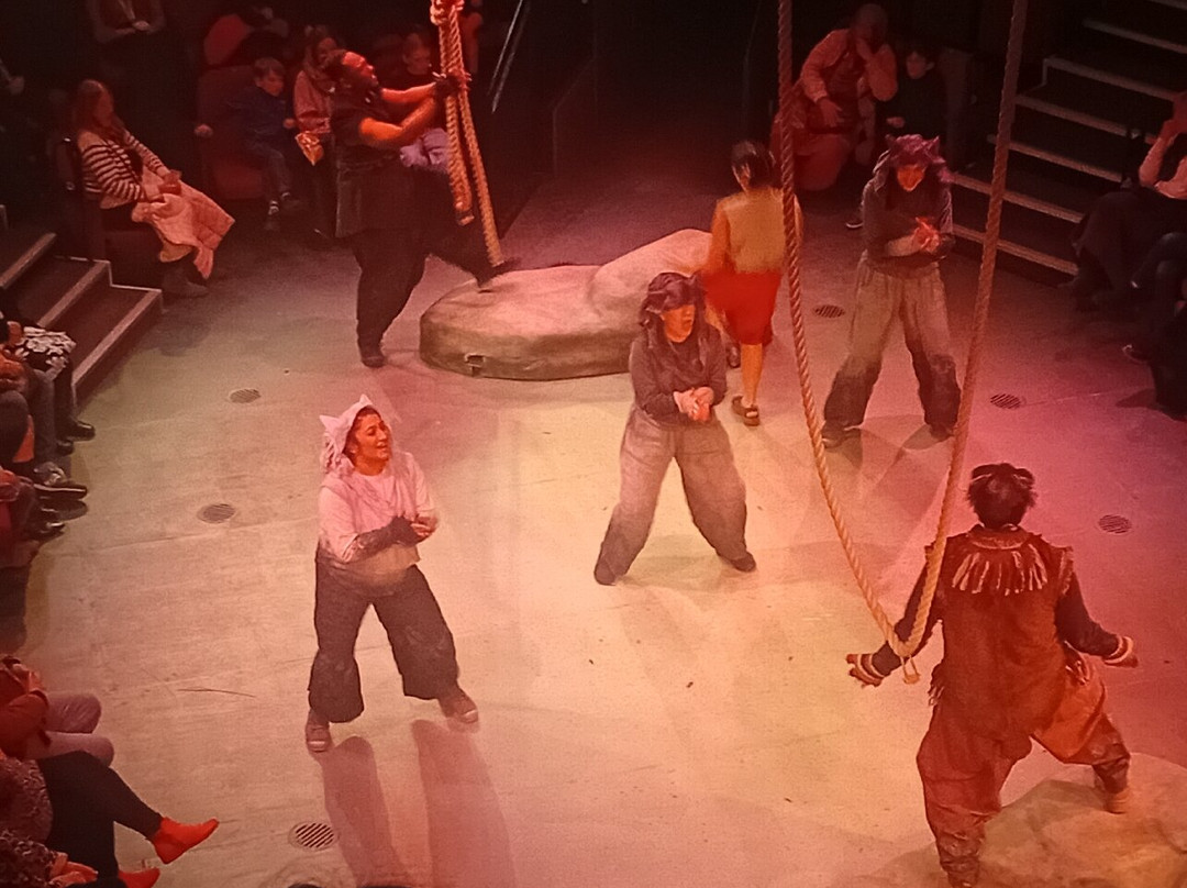 Octagon Theatre-博尔顿必去景点