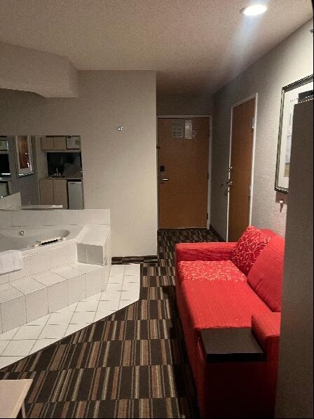 Microtel Inn & Suites by Wyndham Claremore主图