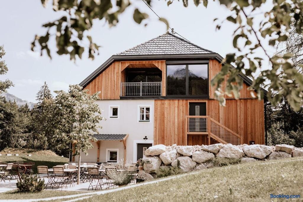 Bed and Breakfast - Das Schutzhaus - Dein Basislager im Salzkammergut