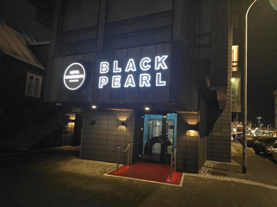 黑珍珠公寓酒店主图