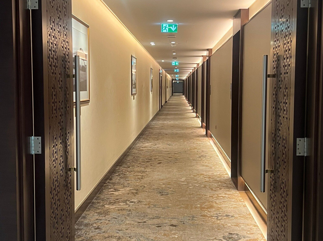 Bahrain Airport主图