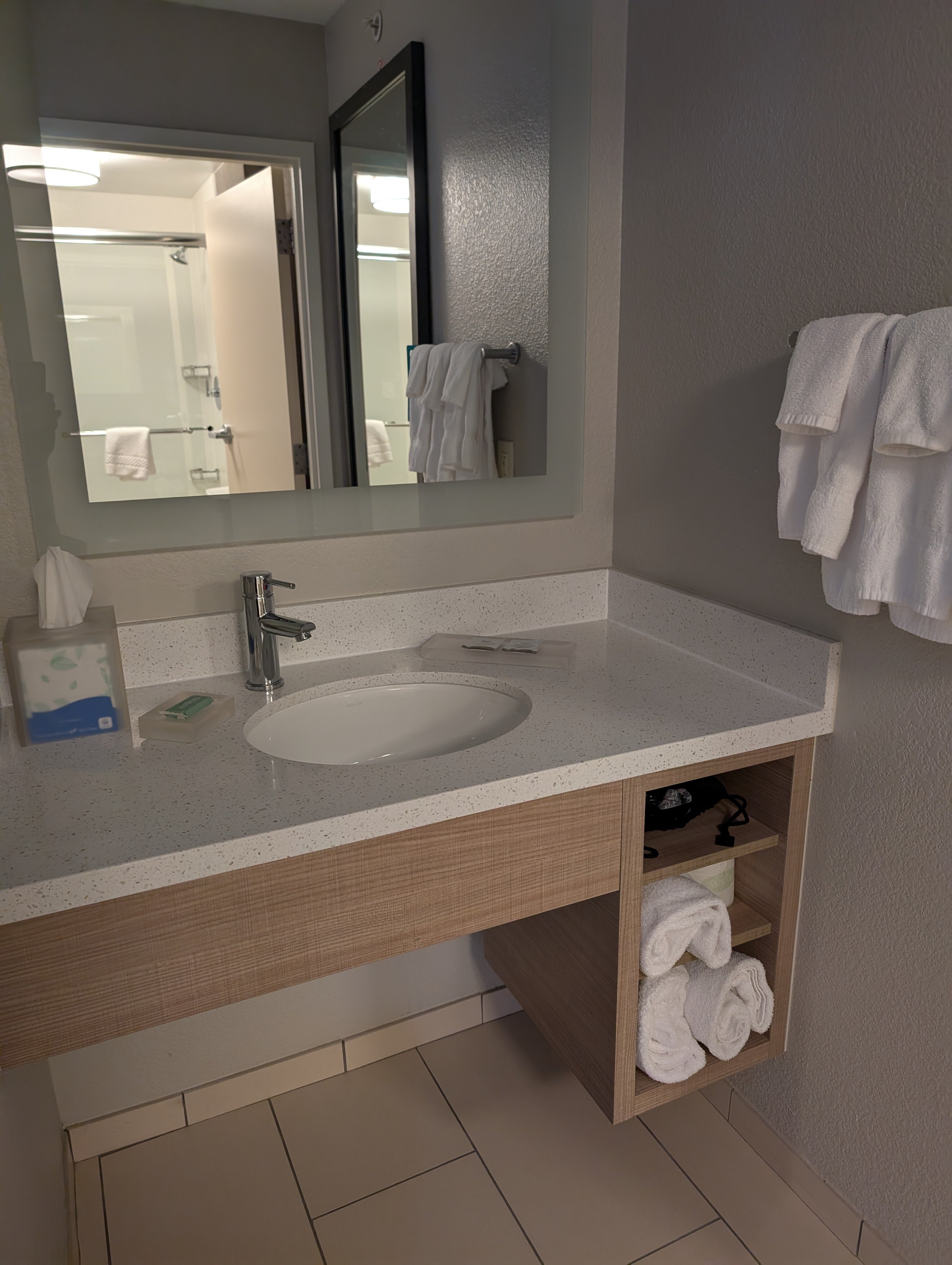 Springhill Suites Grand Rapids Airport Southeast-浴室