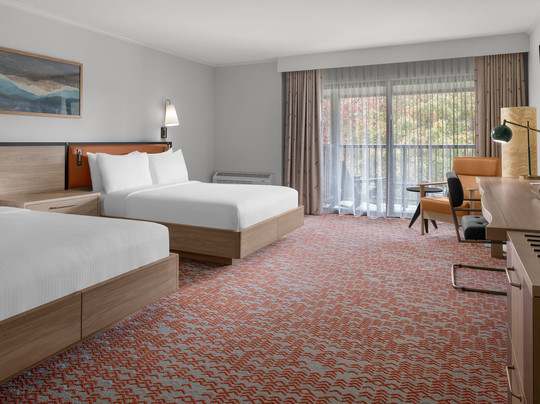 山谷河流旅馆主图