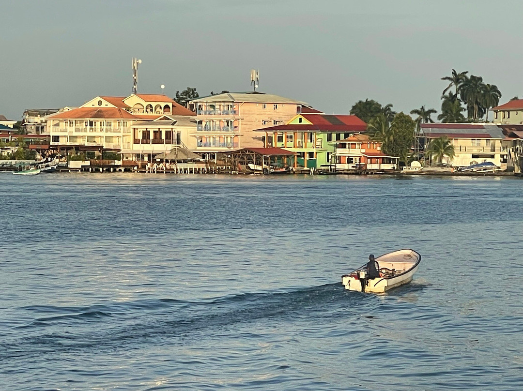 Panama Dive School景点图片