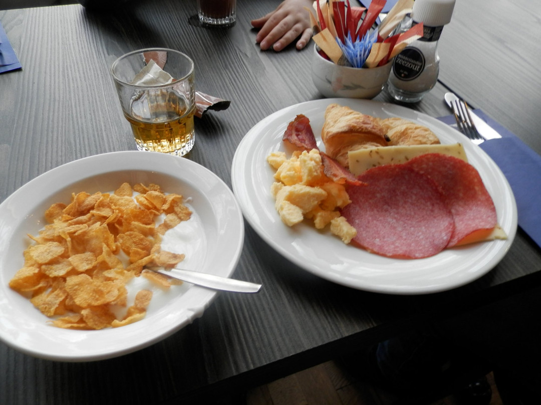 阿尔德尔斯酒店主图