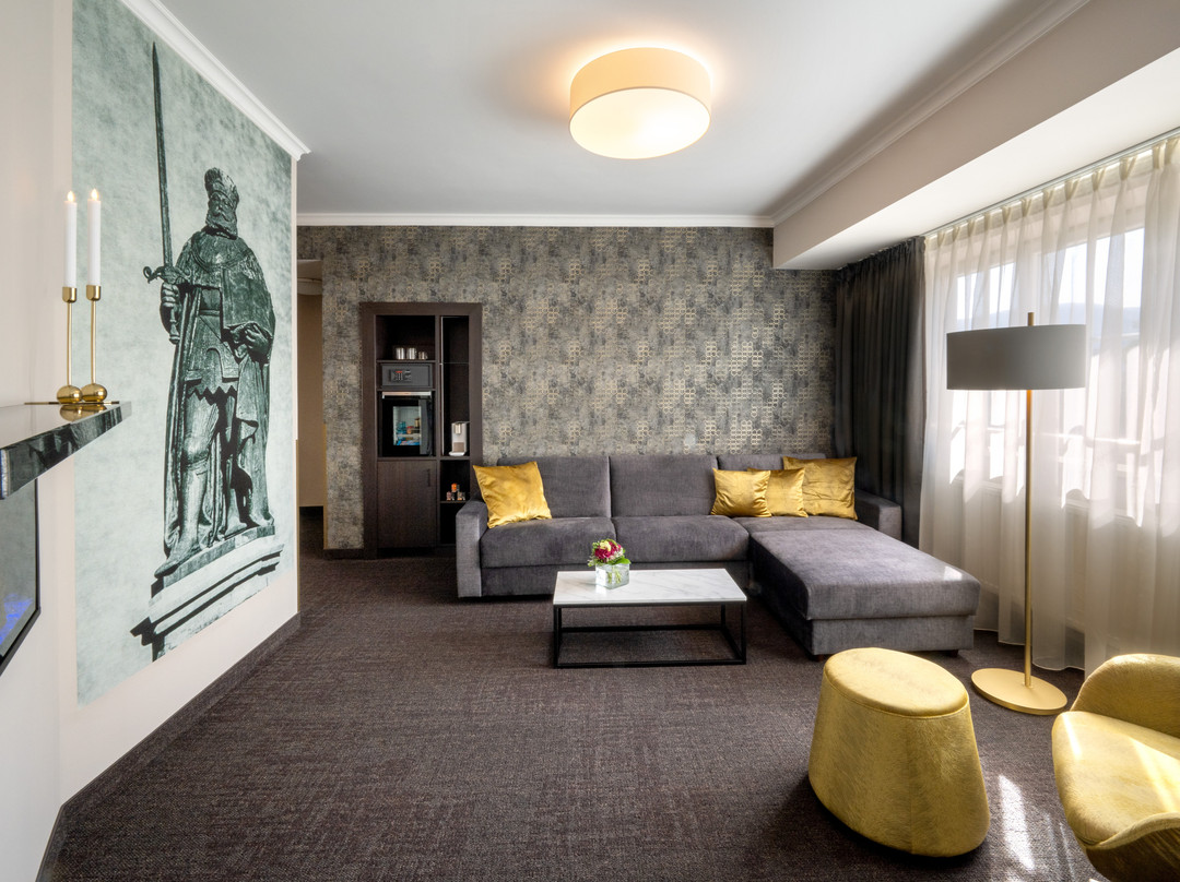 Hotel Schwarzer Baer主图