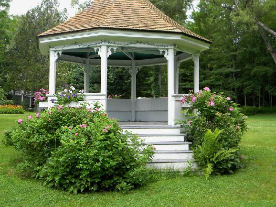 Three Stanley Avenue主图