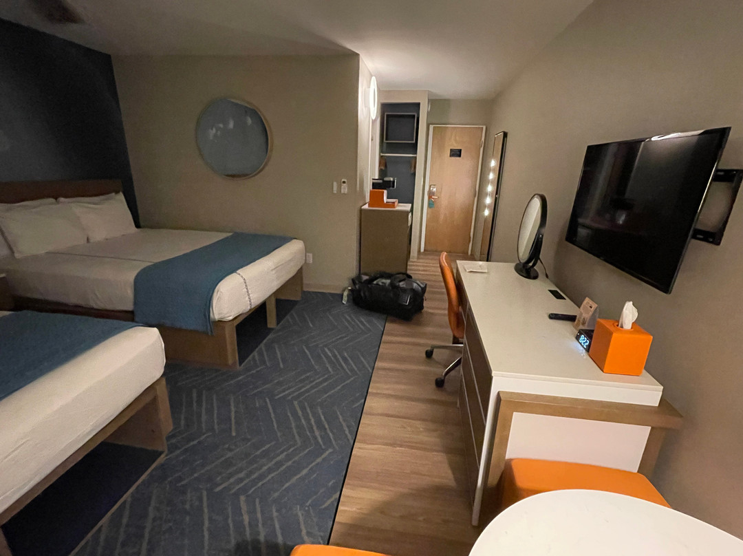 考爱岛海岸水上酒店主图