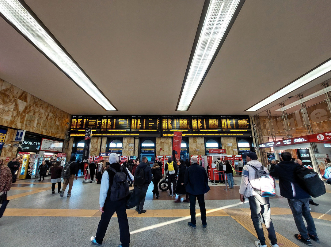 Stazione di Bologna Centrale景点图片