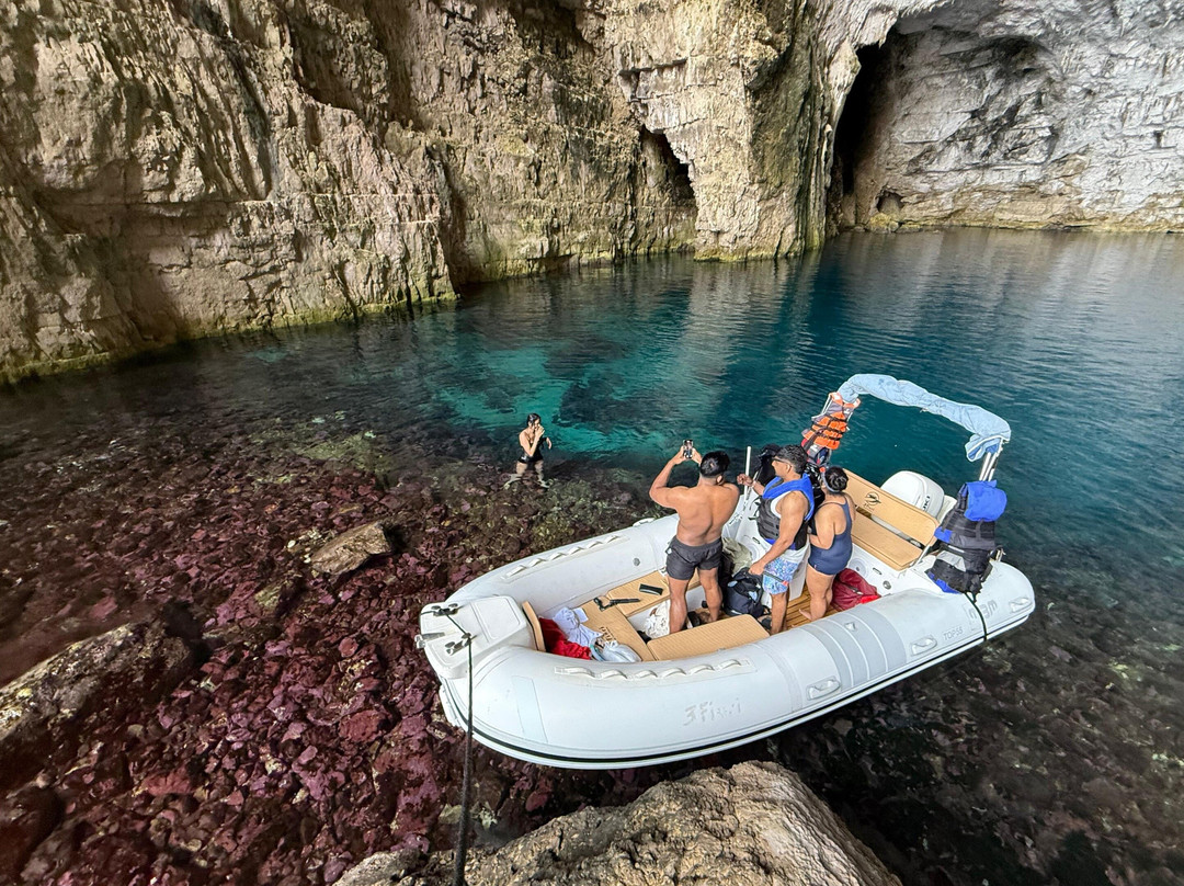 Vlora Boat Trip 3 Fiori-夫罗勒必去景点