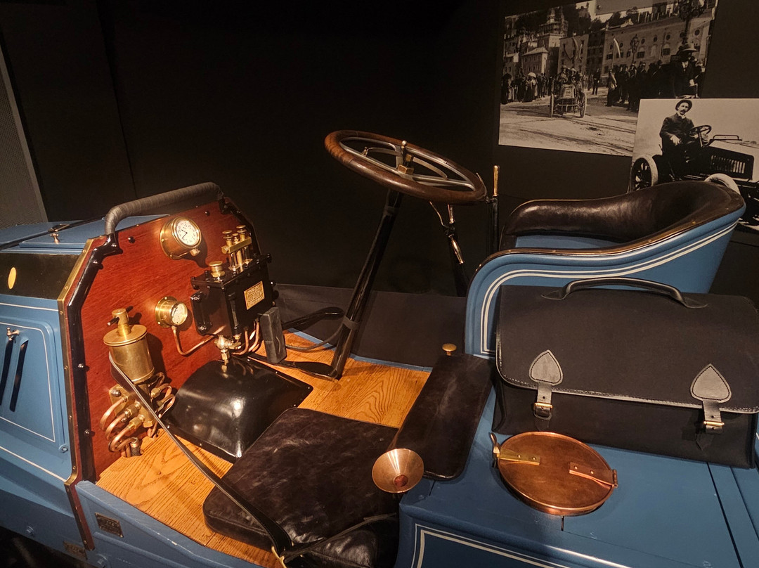 Revs Institute-那不勒斯必去景点