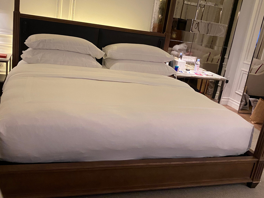 纽约巴卡拉酒店及公寓主图