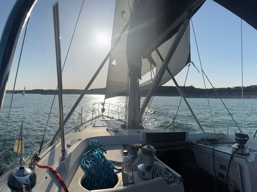 Sail Austin Charters - Private Tours-Lakeway必去景点
