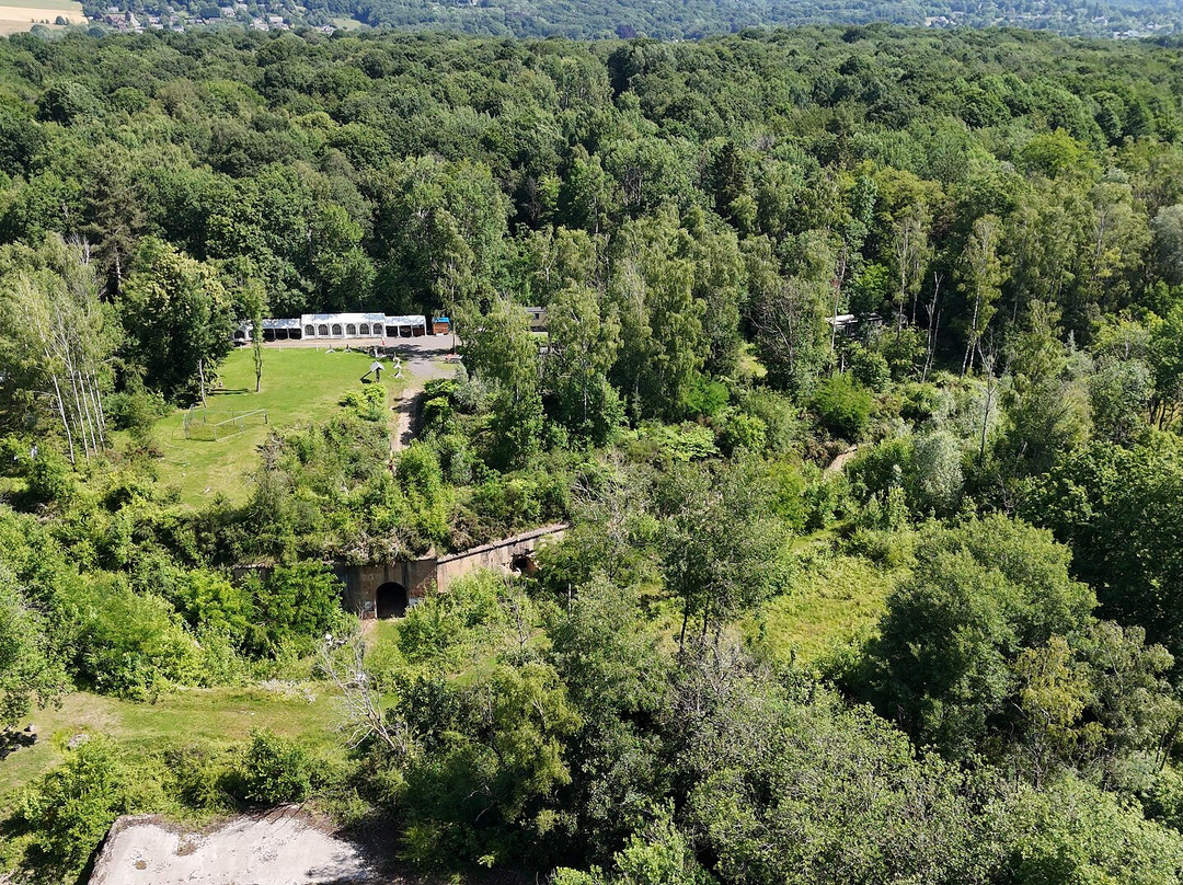 Fort de Saint-Héribert-威皮昂必去景点