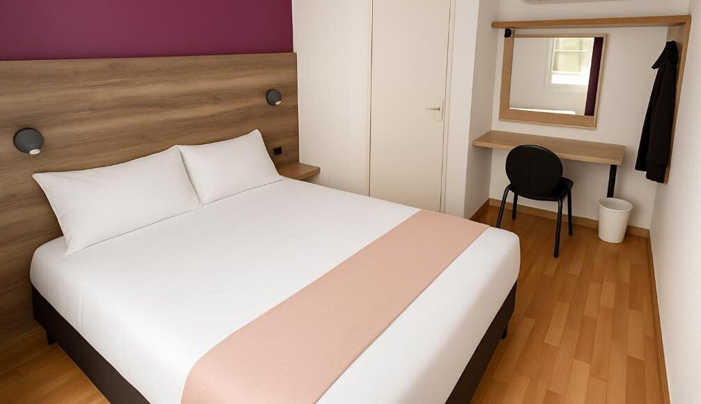 里摩日法斯特酒店主图