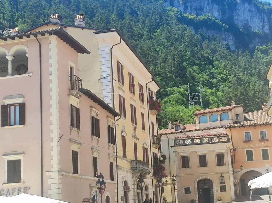 Piazza Obelisco-Tagliacozzo必去景点