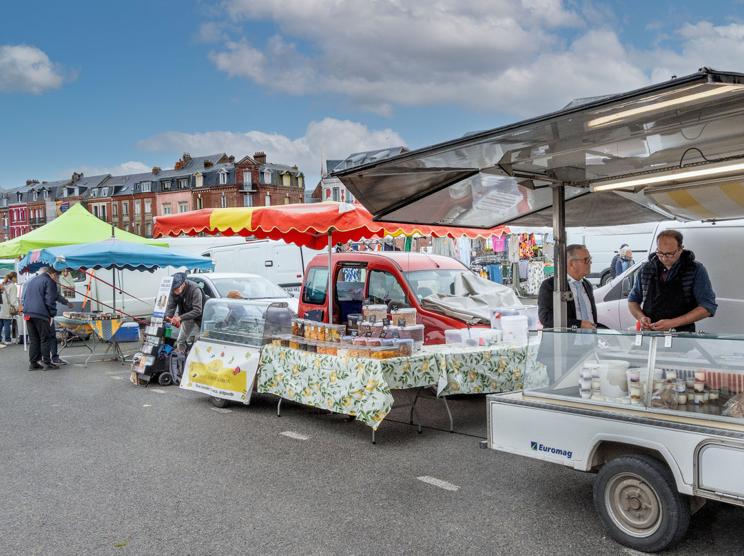 Le Marché De Mers-les-bains-梅尔莱班必去景点