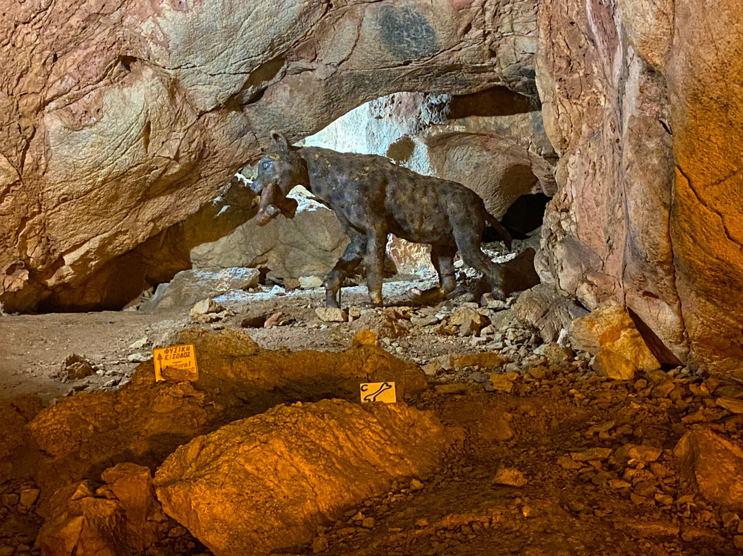 Cave of Agios Georgios-Kilkis必去景点