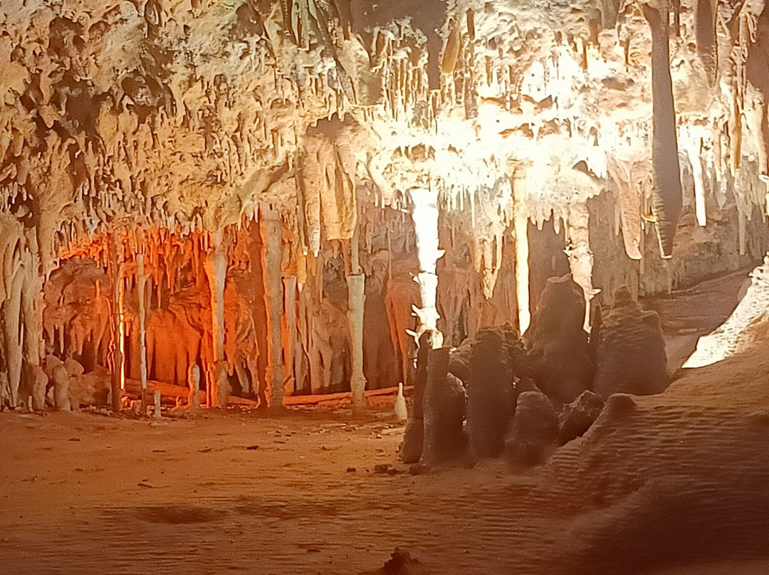 Cuevas Dels Hams-克里斯托港必去景点