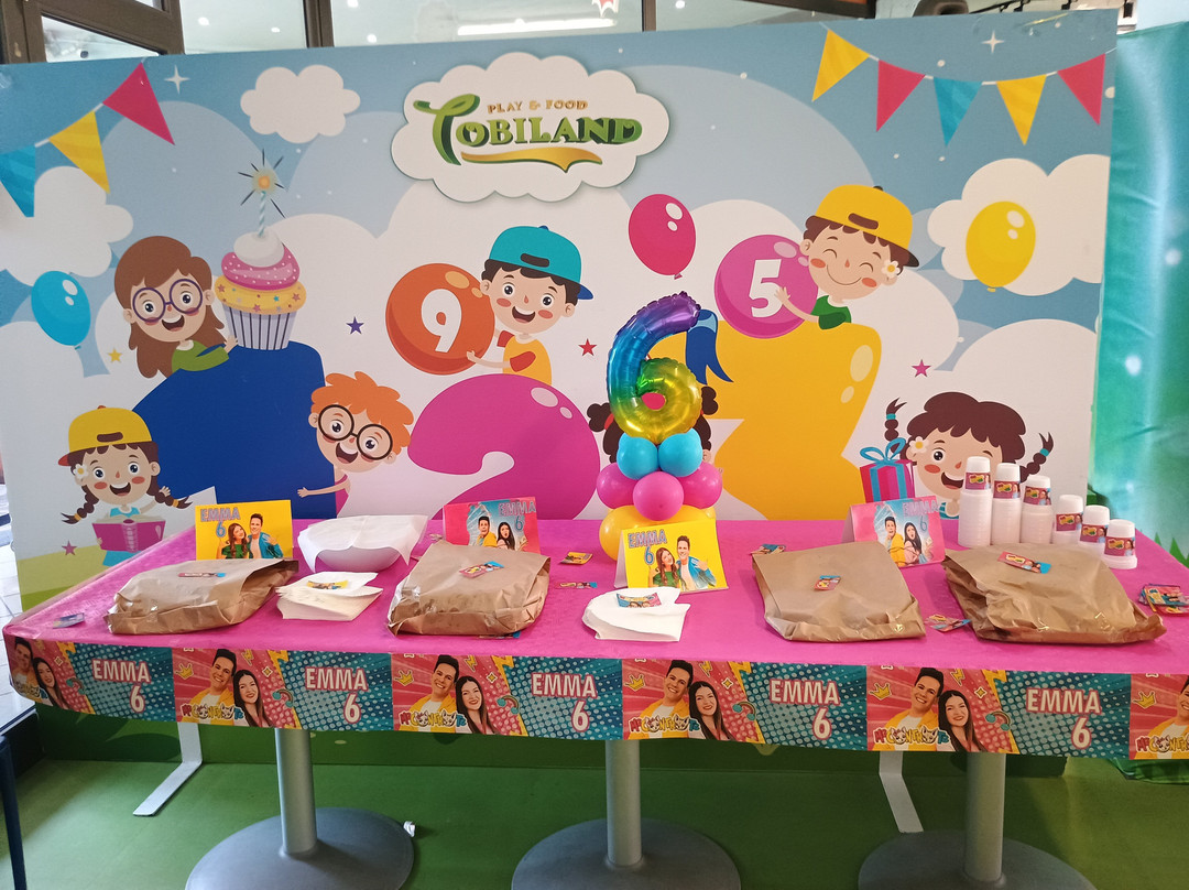 Tobiland Play & Food